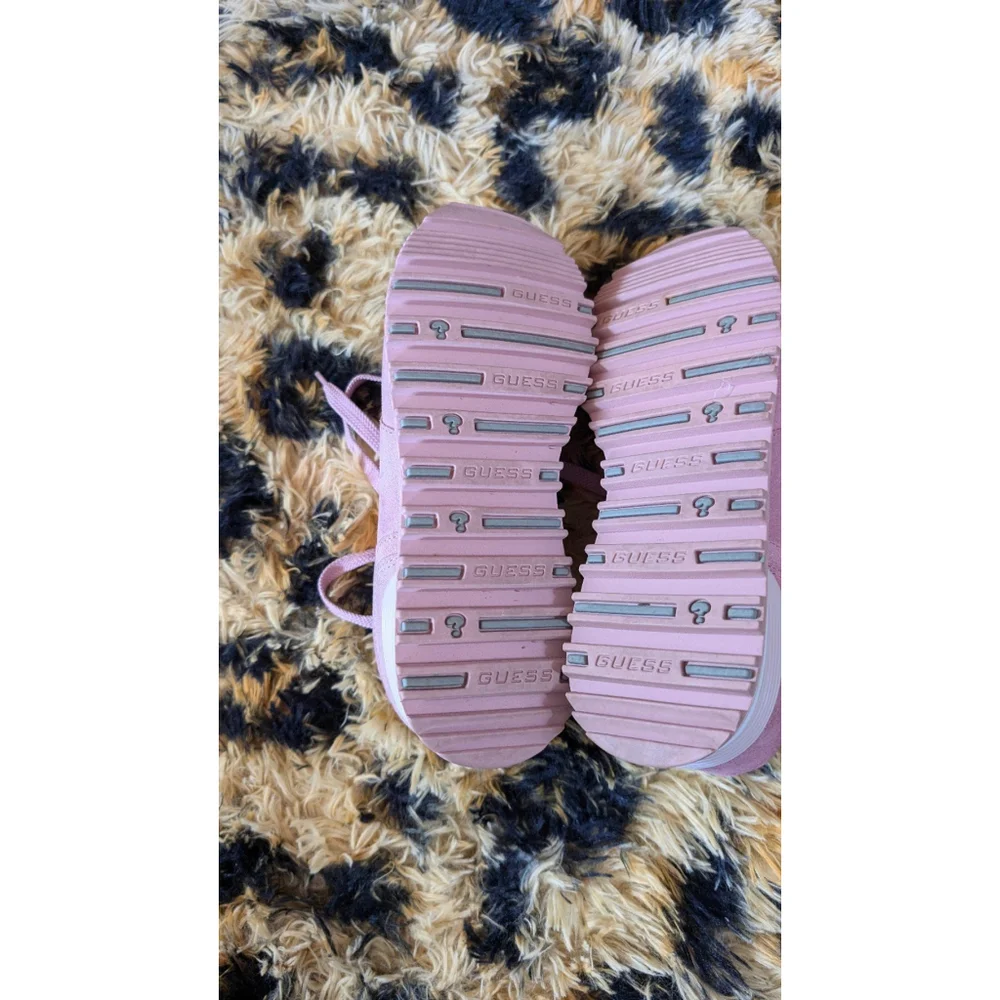 Vintage Guess Suede sneakers